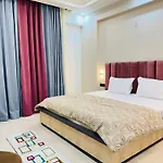 Moonlight Luxury Stay